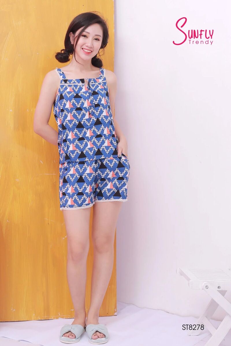Bộ lanh quần sooc áo dây ST8278 L nền xanh