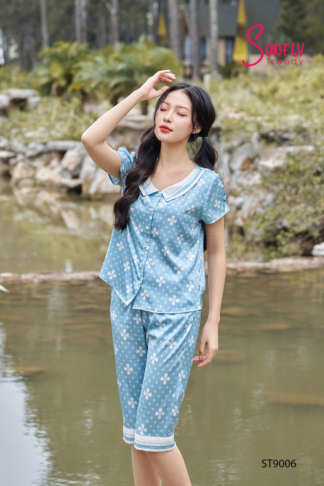 Bộ pijamas lụa áo cộc quần ngố ST9006
