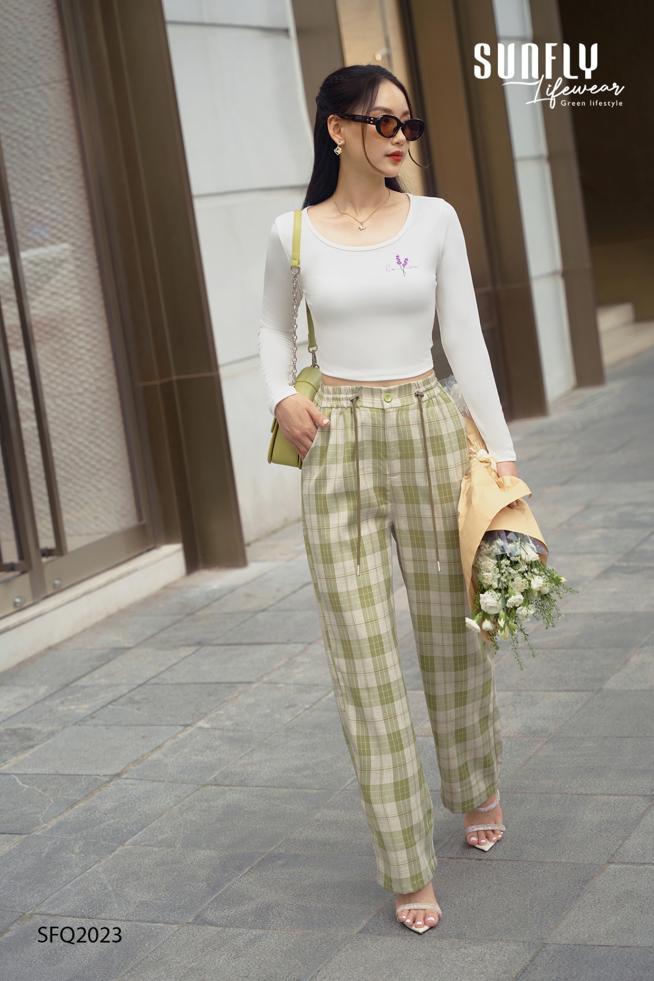 Quần dài kate kẻ ống suông SFQ2023