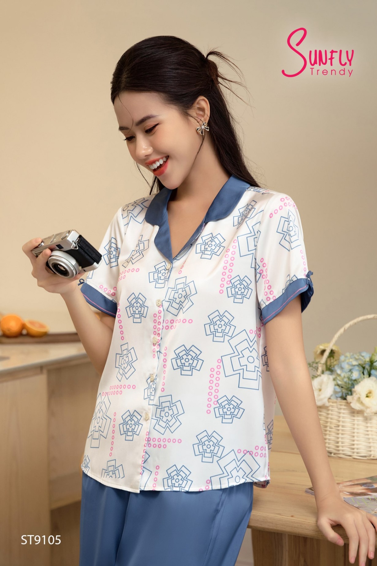 Bộ pijamas lụa áo cộc quần dài ST9105