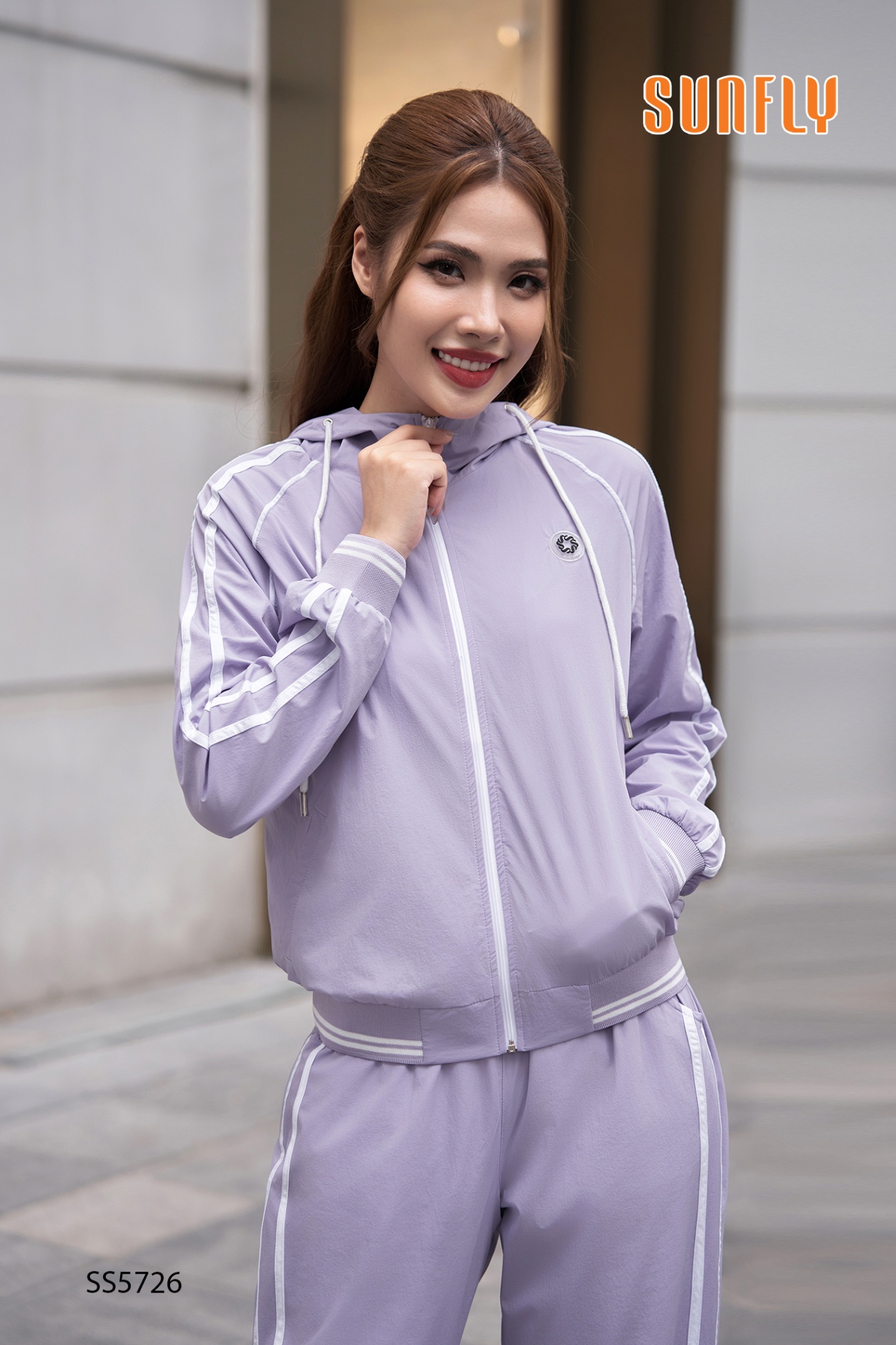 Bộ thể thao gió áo dài quần dài SS5726