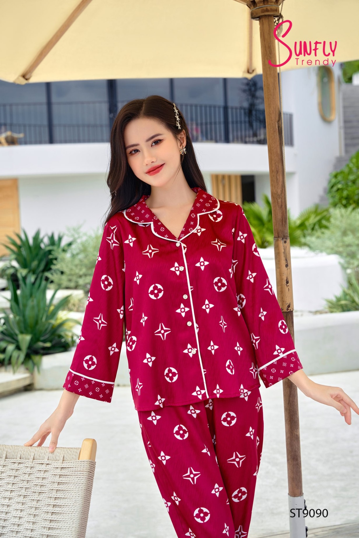 Bộ pijamas lụa áo tay lỡ quần dài ST9090