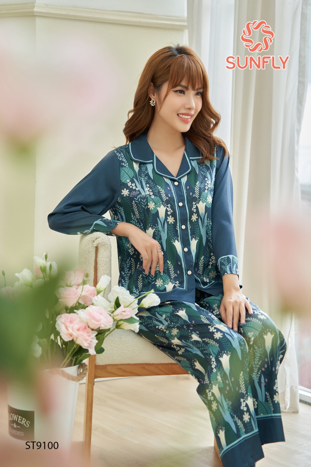 Bộ pijamas lụa áo tay lỡ dài quần dài ST9100