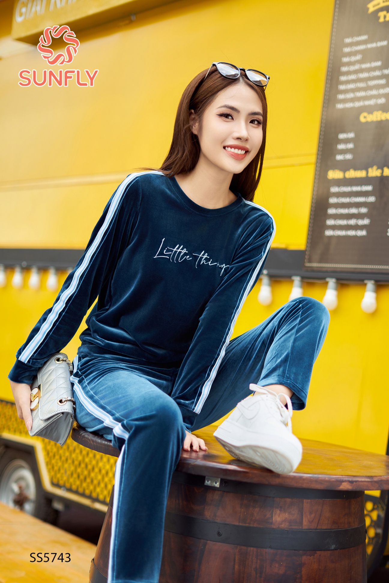 Bộ thể thao nhung áo dài quần dài SS5743