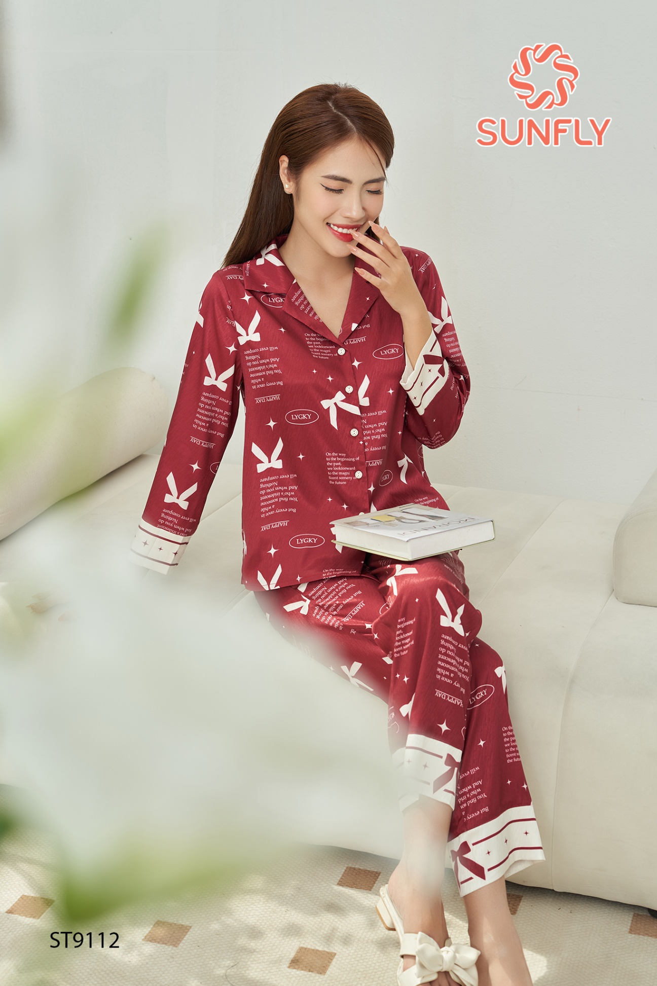 Bộ pijamas lụa áo dài quần dài ST9112
