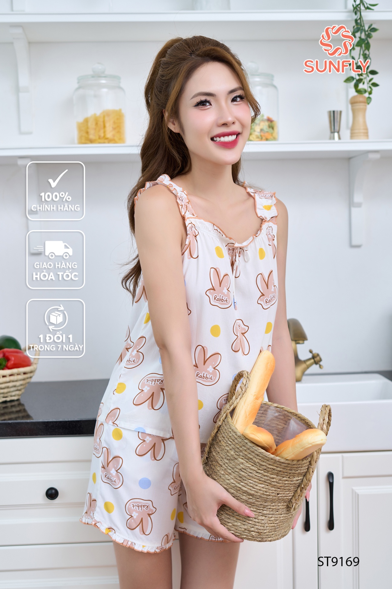 Đồ bộ mặc nhà nữ lanh lụa ht áo dây bèo quần sooc ST9169