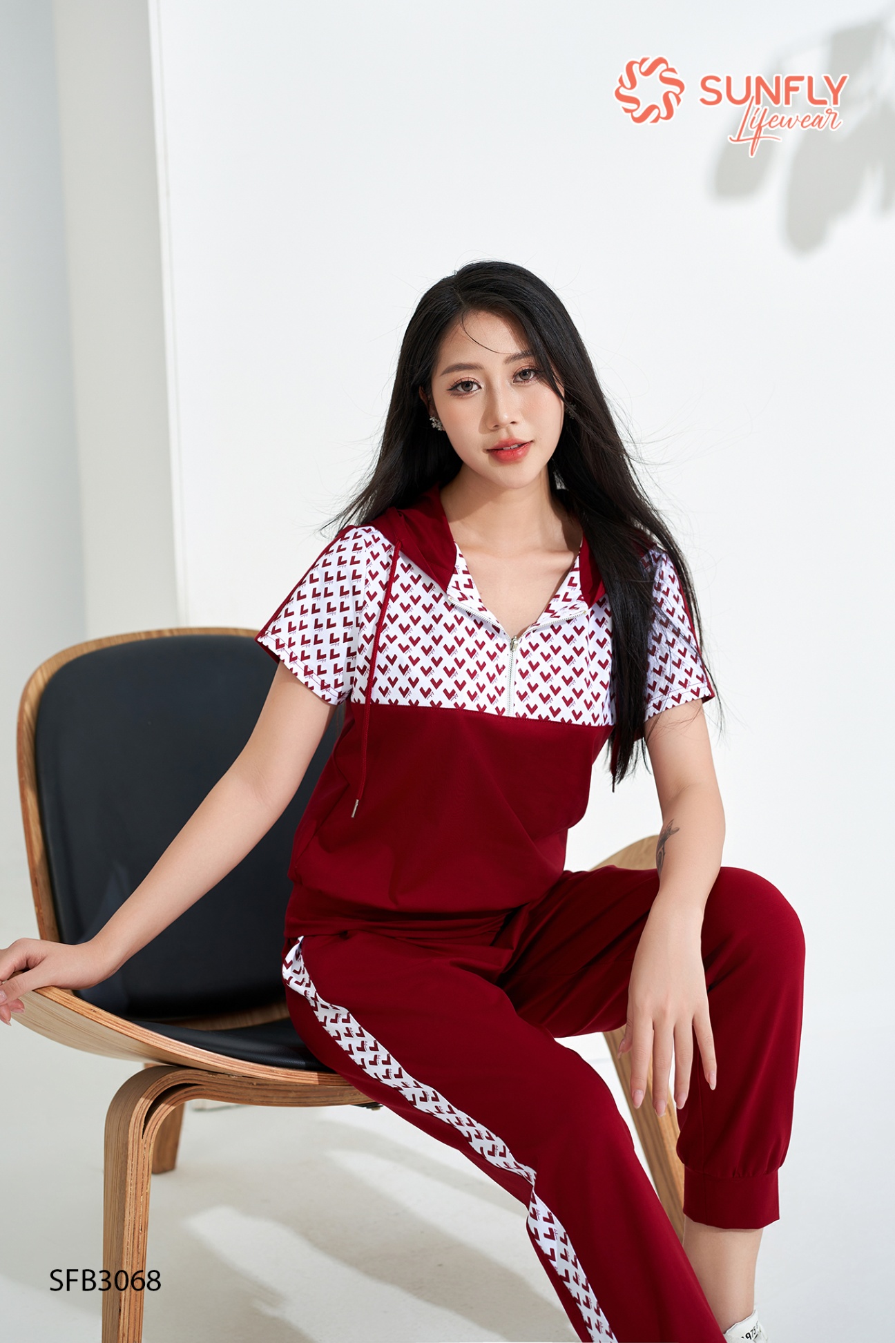Set đồ nữ cotton compact ht áo cộc có mũ quần dài SFB3068