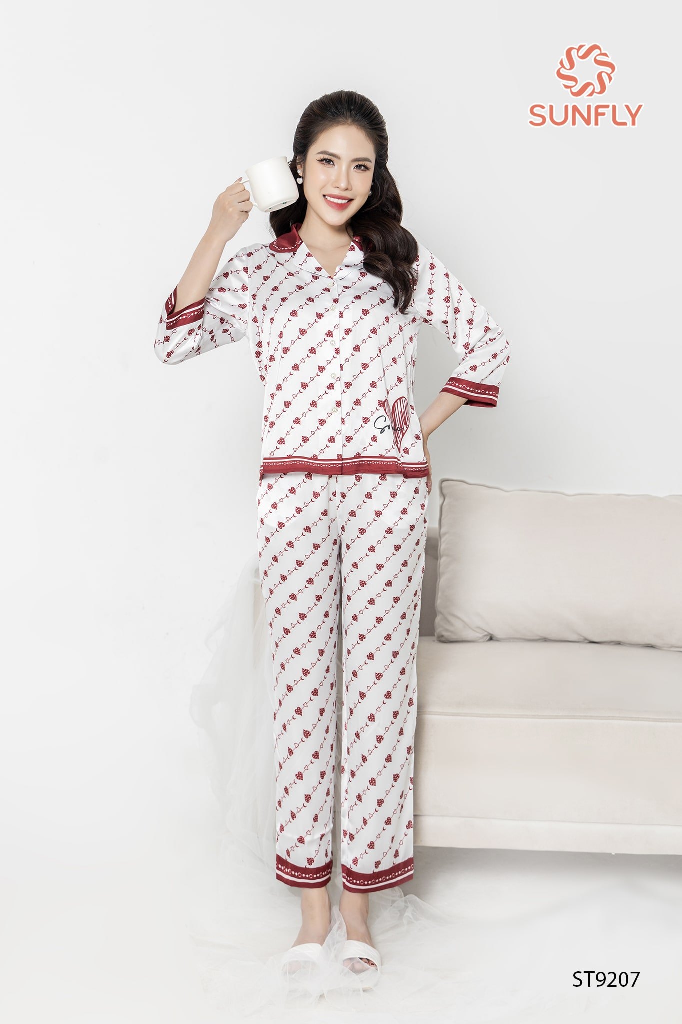 Bộ pijamas nữ lụa latin ht áo tay lỡ quần dài ST9207