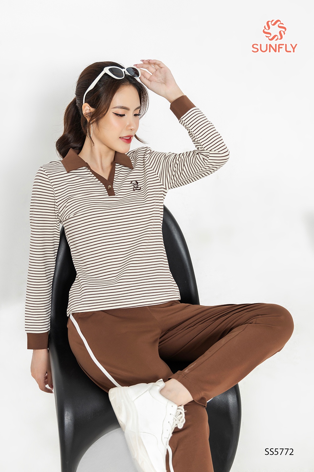 Bộ thể thao nữ cotton phối áo dài kẻ quần dài SS5772
