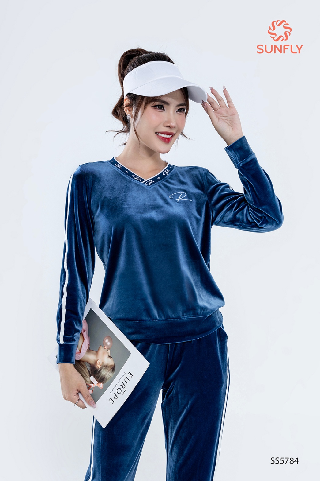 Bộ thể thao nữ nhung tuyết áo dài chui đầu quần dài SS5784