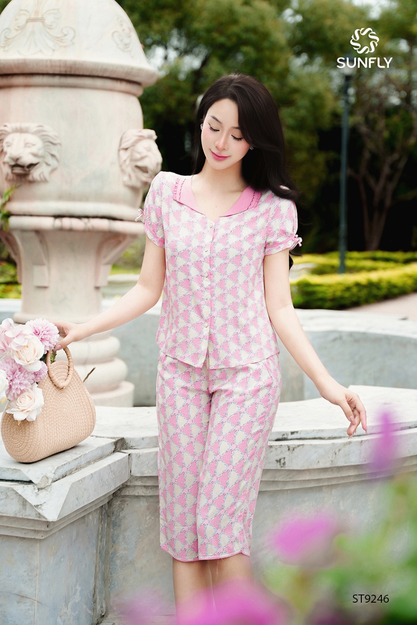 Bộ pijama nữ lanh ht áo cộc quần ngố ST9246