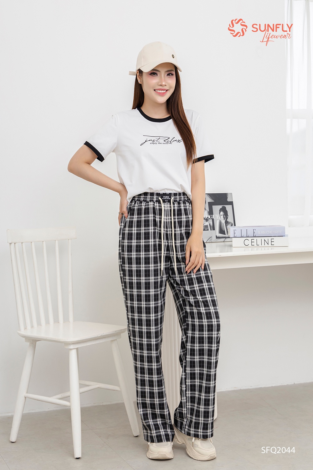 Quần nữ kate kẻ dáng suông dài SFQ2044