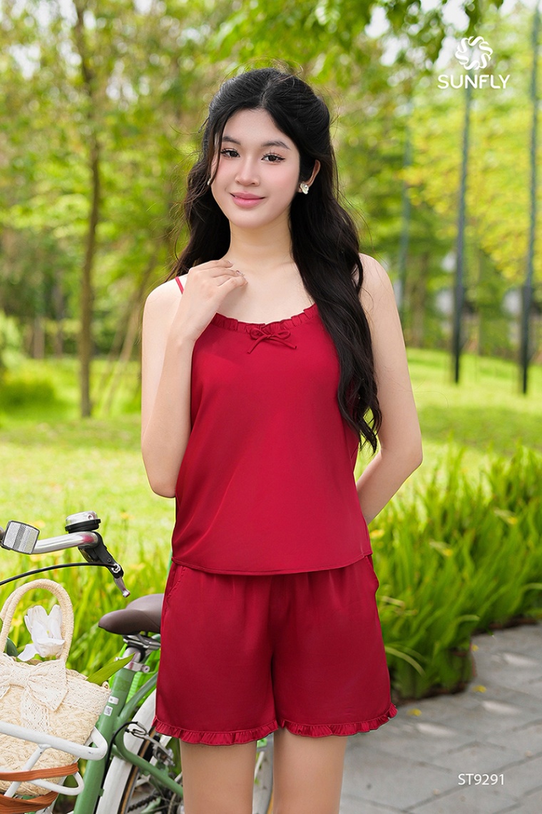 Đồ bộ mặc nhà nữ lụa satin áo 2 dây quần sooc ST9291