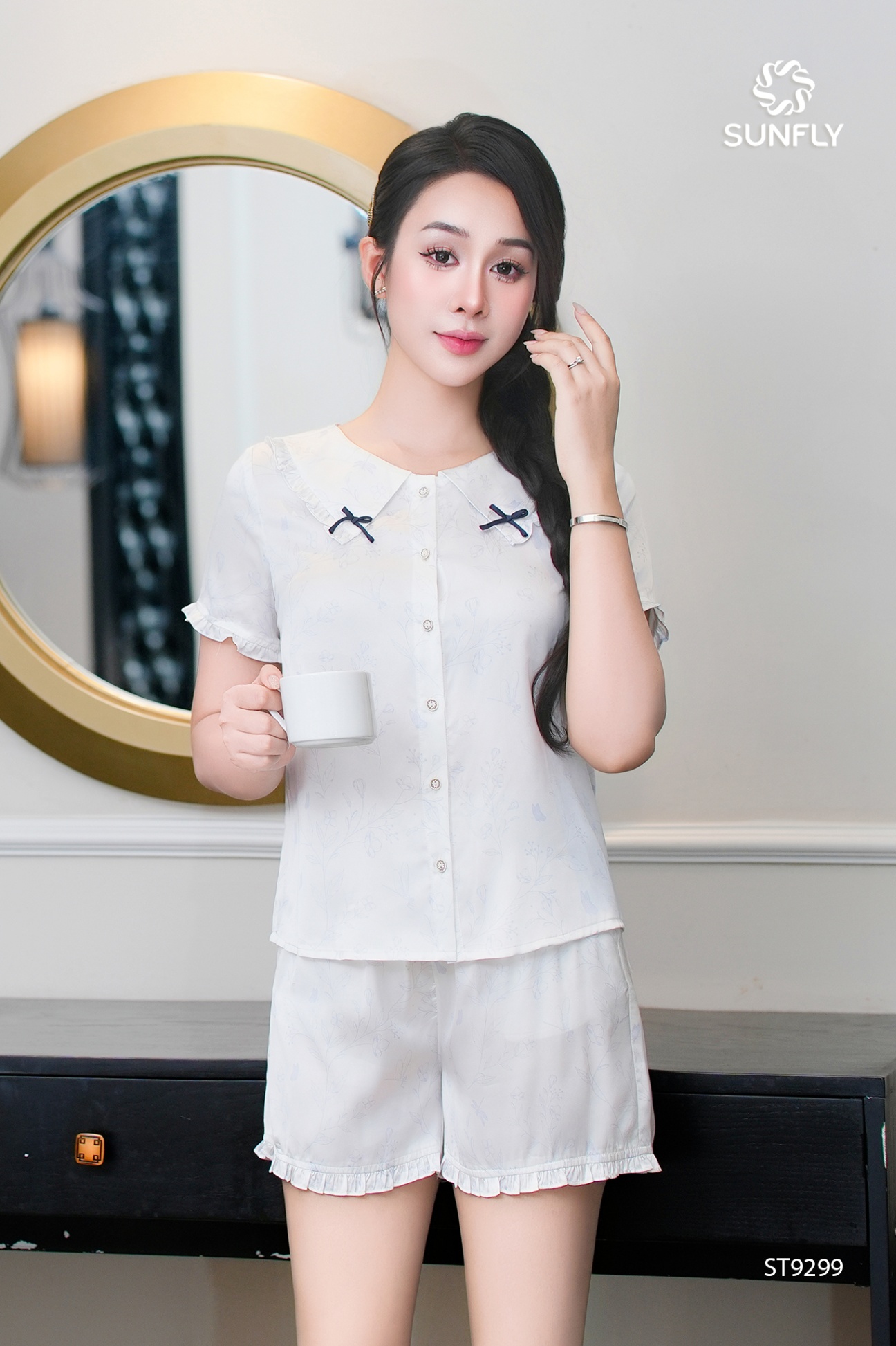 Bộ pijama nữ lụa latin áo cộc quần sooc ST9299
