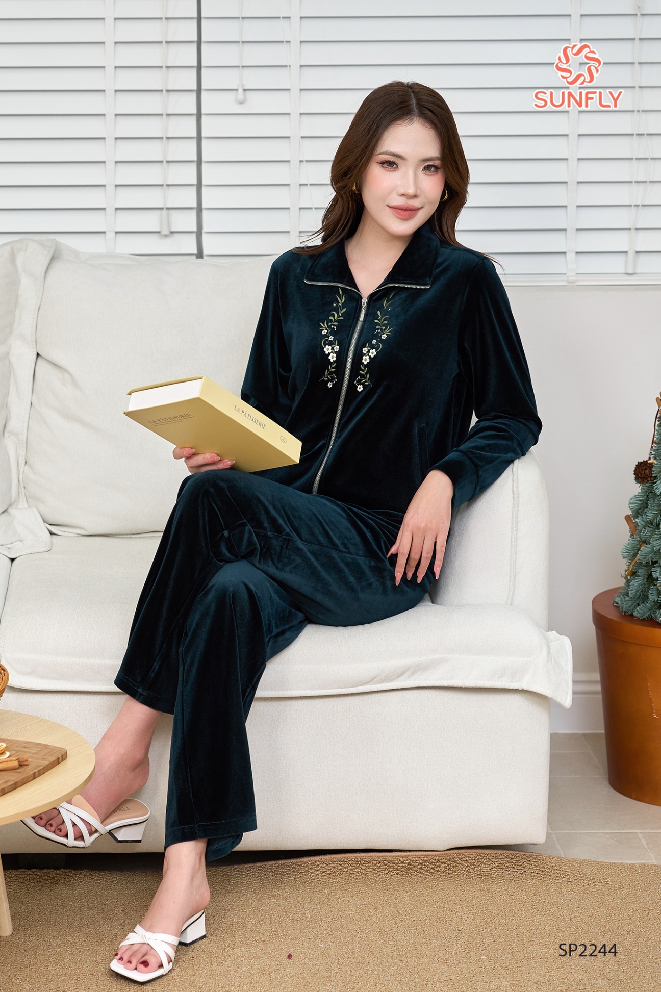 Đồ bộ mặc nhà nữ nhung áo dài kéo khóa không mũ quần dài SP2244