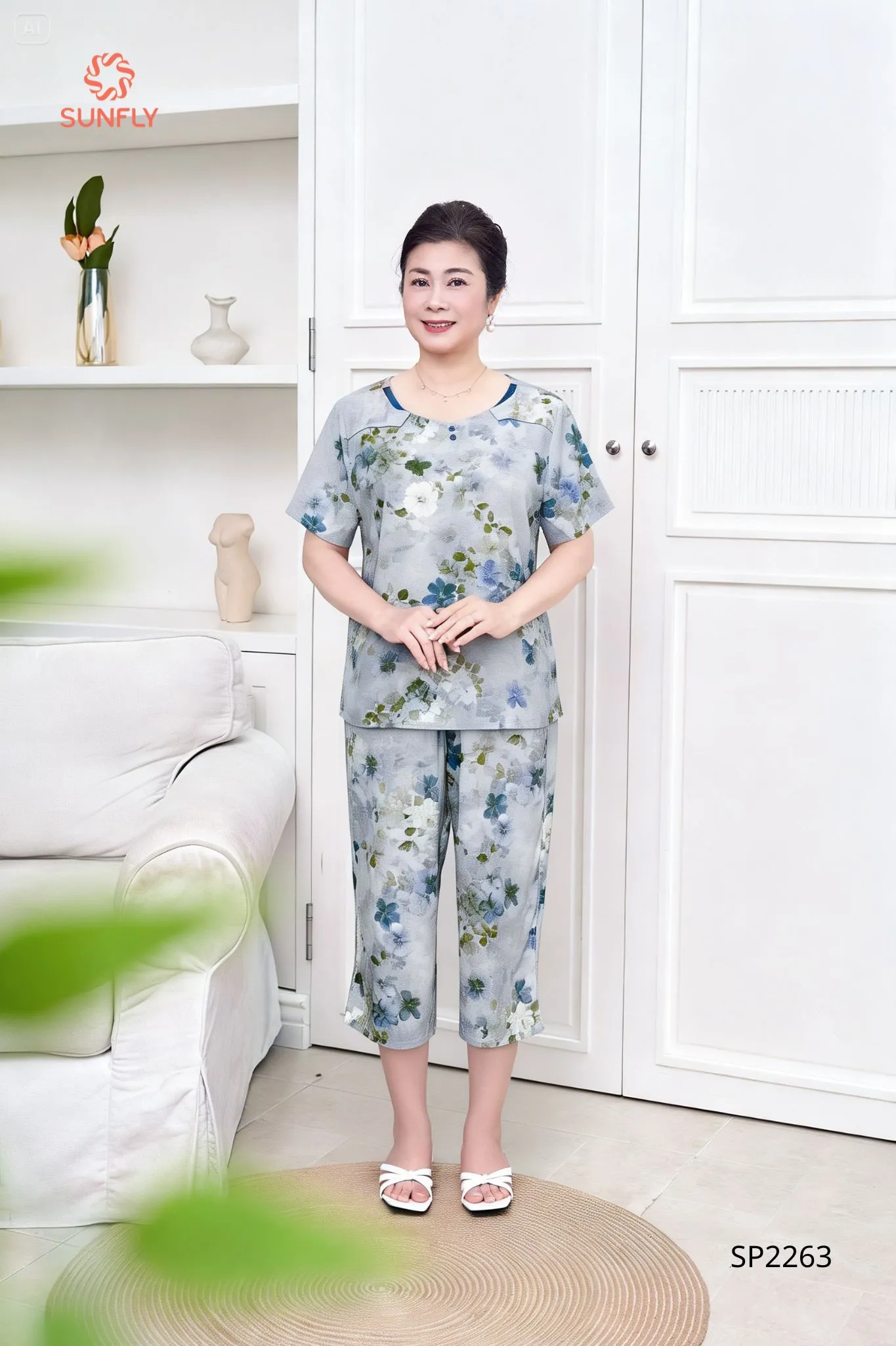 Đồ bộ mặc nhà nữ lanh áo cộc quần ngố SP2263 XXL hoa màu nước xám