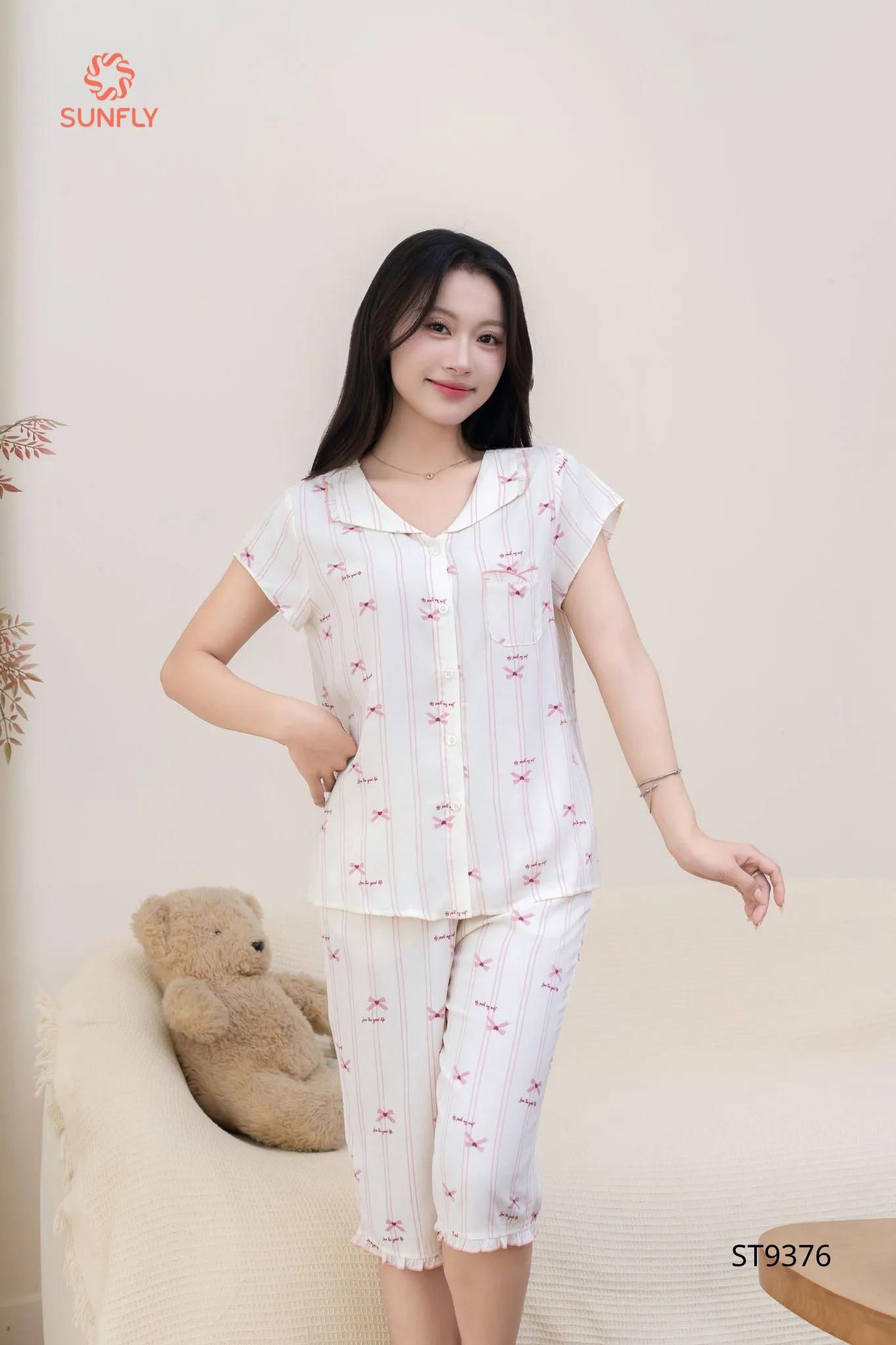 Bộ pijama nữ đũi lạnh áo cộc quần ngố ST9376