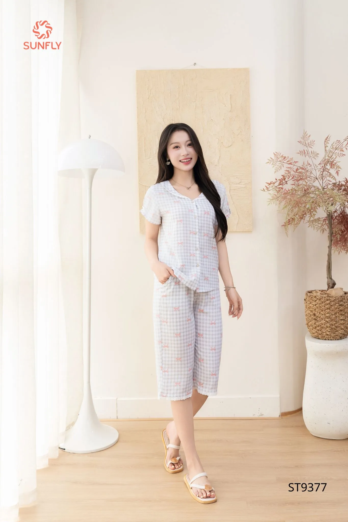 Bộ pijama nữ lanh áo cộc quần ngố ST9377