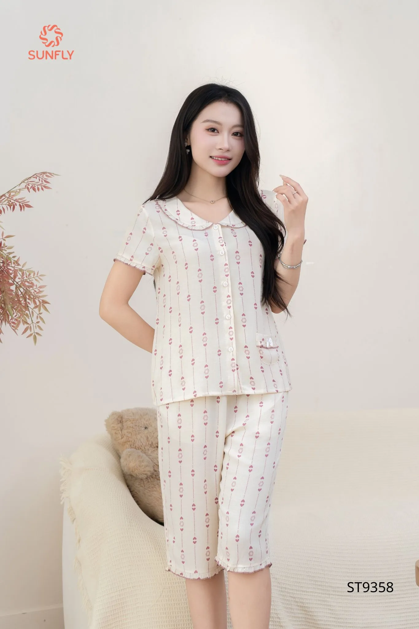 Bộ pijama nữ đũi áo cộc quần ngố ST9358 L tim hồng dâu