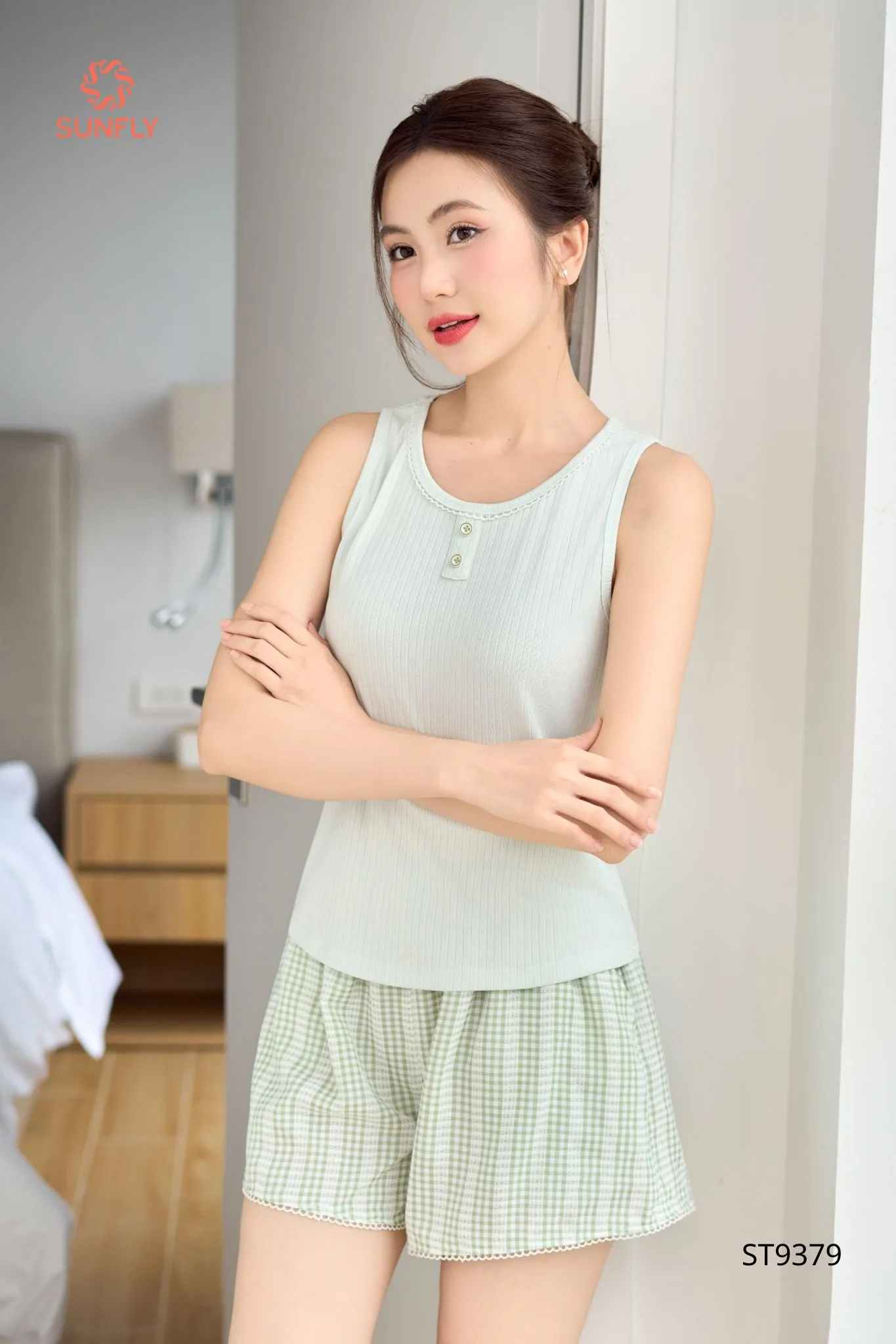 Đồ bộ mặc nhà nữ áo cotton thông hơi cộc tay quần sooc kate ST9379