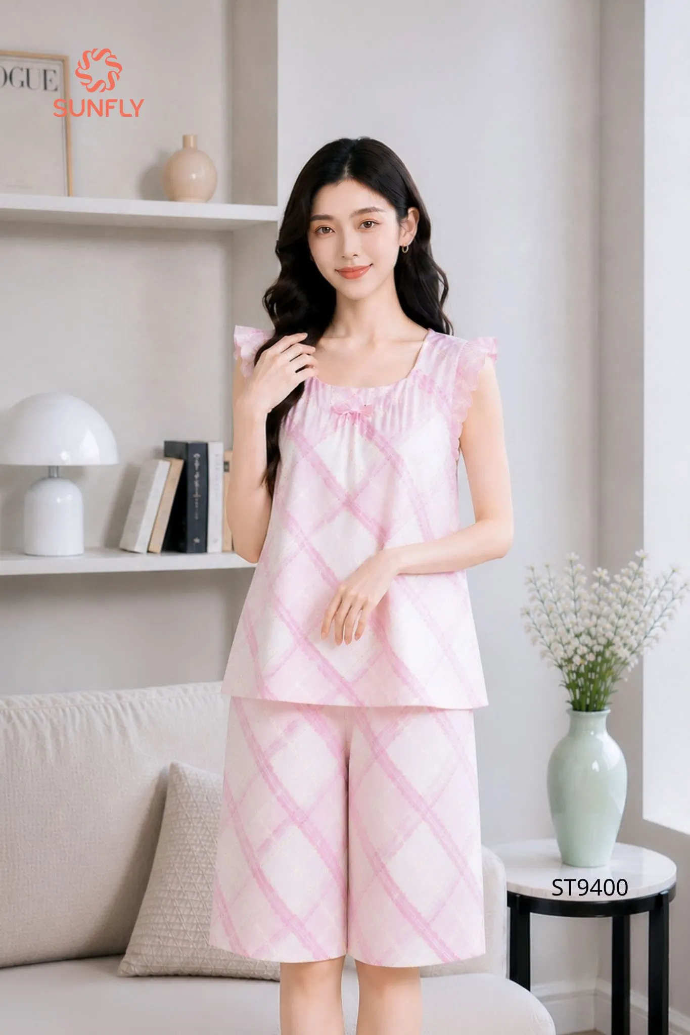 Đồ bộ mặc nhà nữ lanh áo sát nách quần ngố ST9400 M hình học hồng