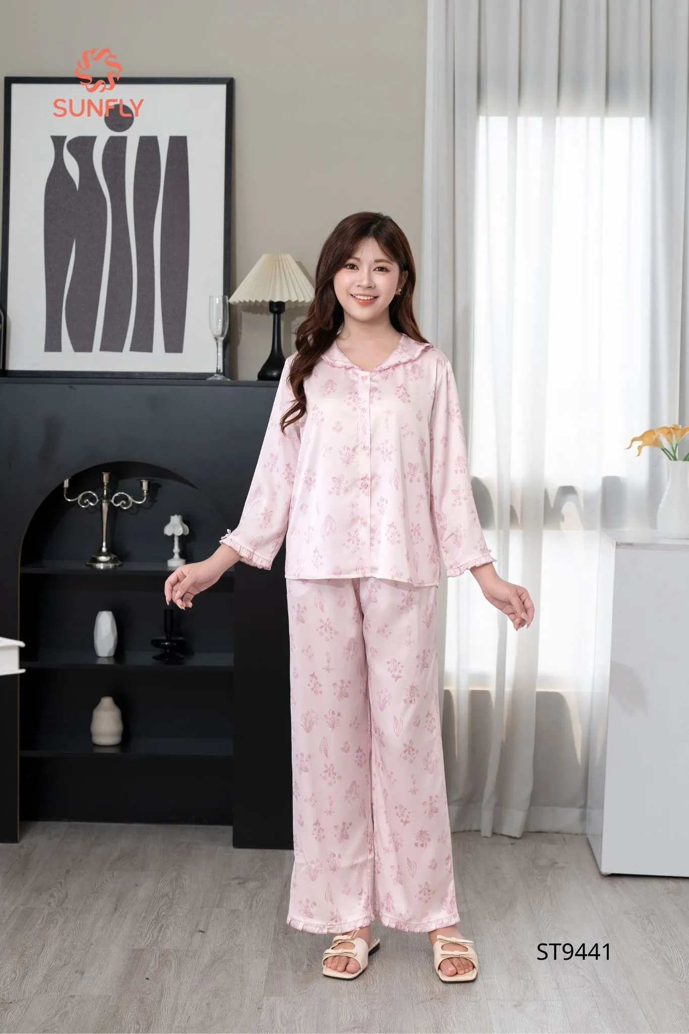 Bộ pijama nữ lụa latin áo tay lỡ quần dài ST9441