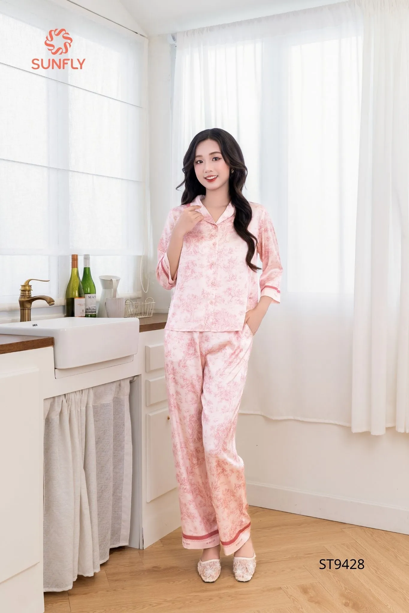 Bộ pijama nữ lụa latin in ht áo tay lỡ quần dài ST9428