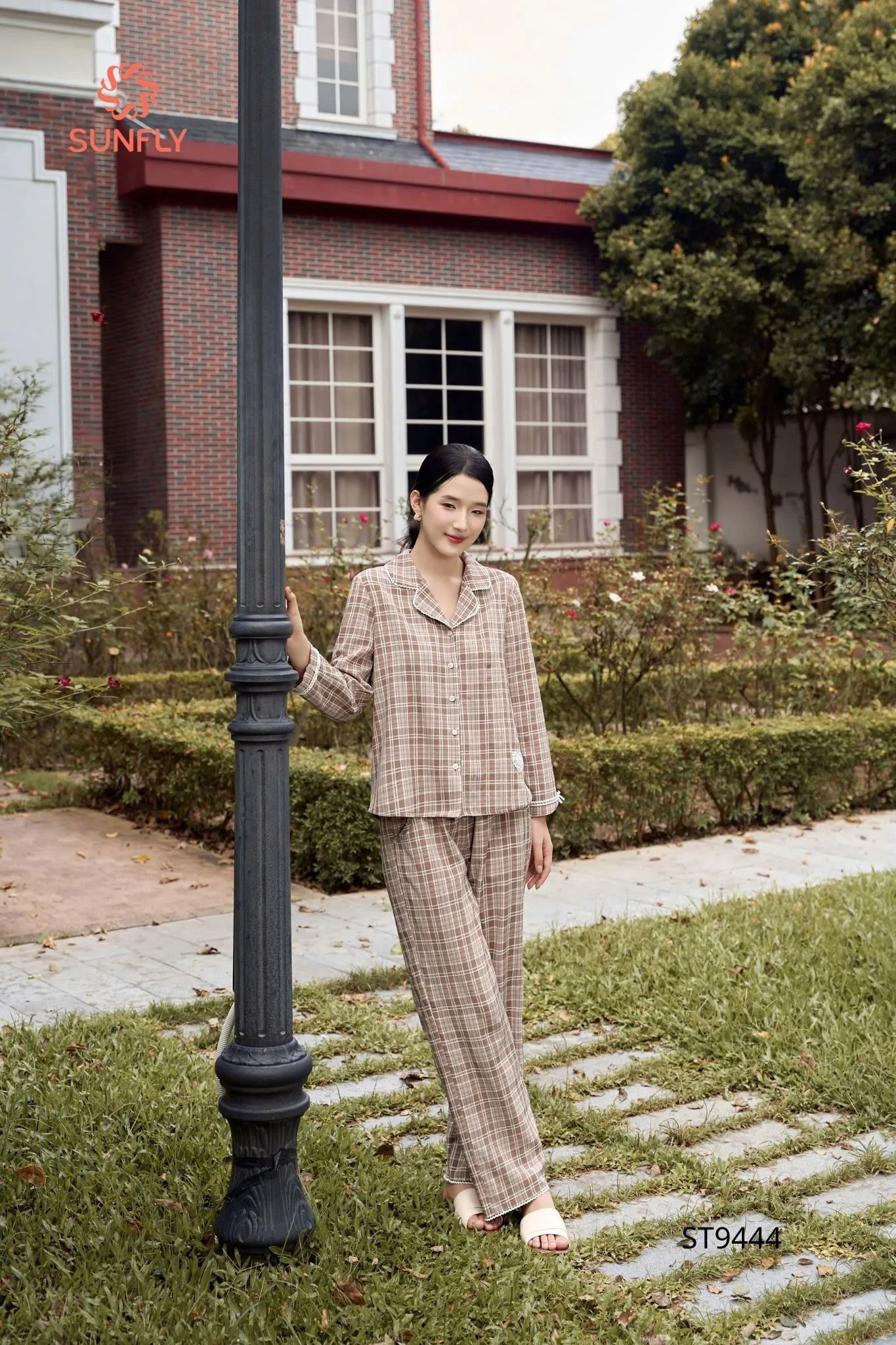 Bộ pijama nữ kate áo dài quần dài ST9444