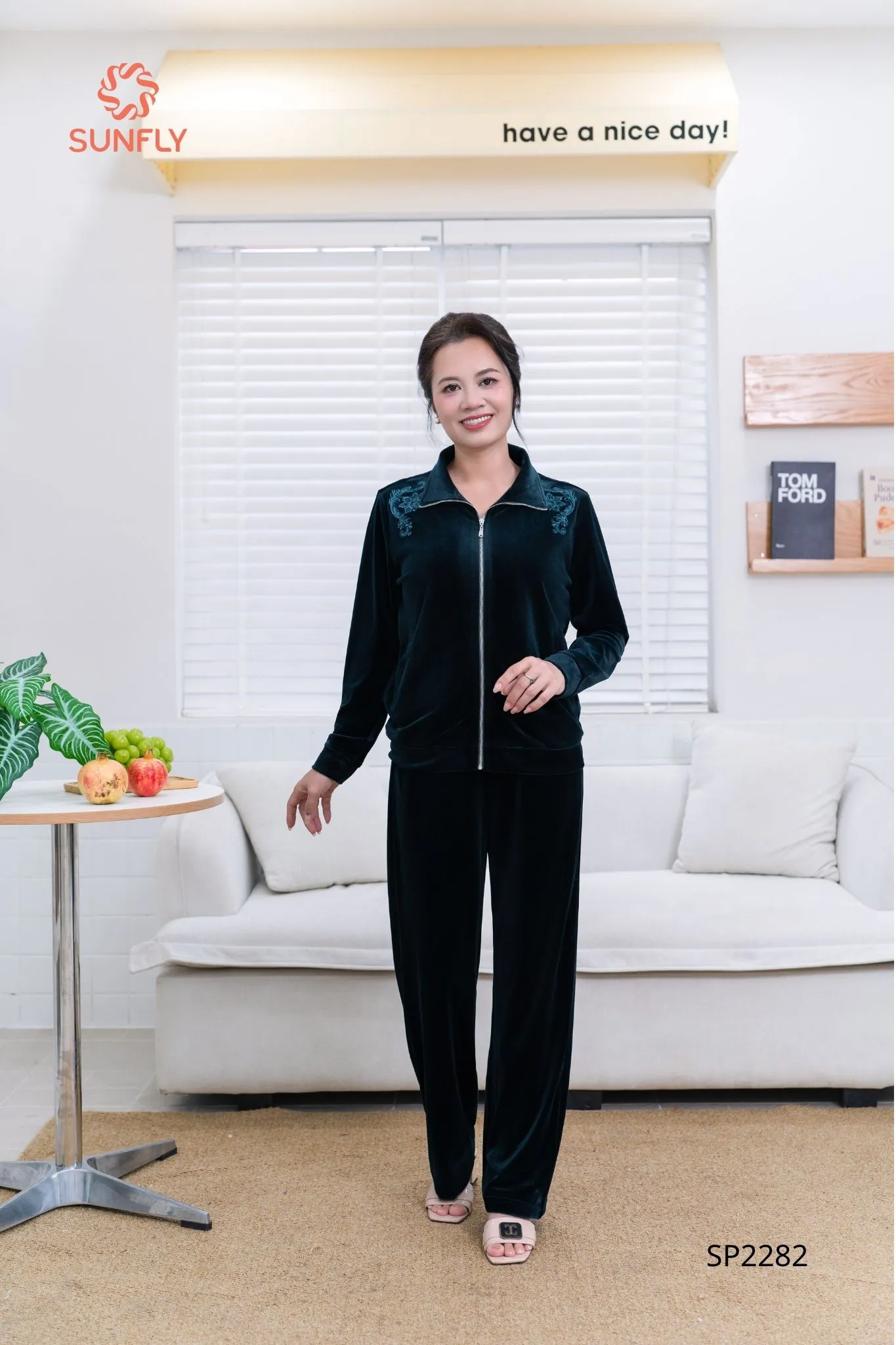 Đồ bộ mặc nhà nữ nhung áo dài kéo khóa không mũ quần dài SP2279