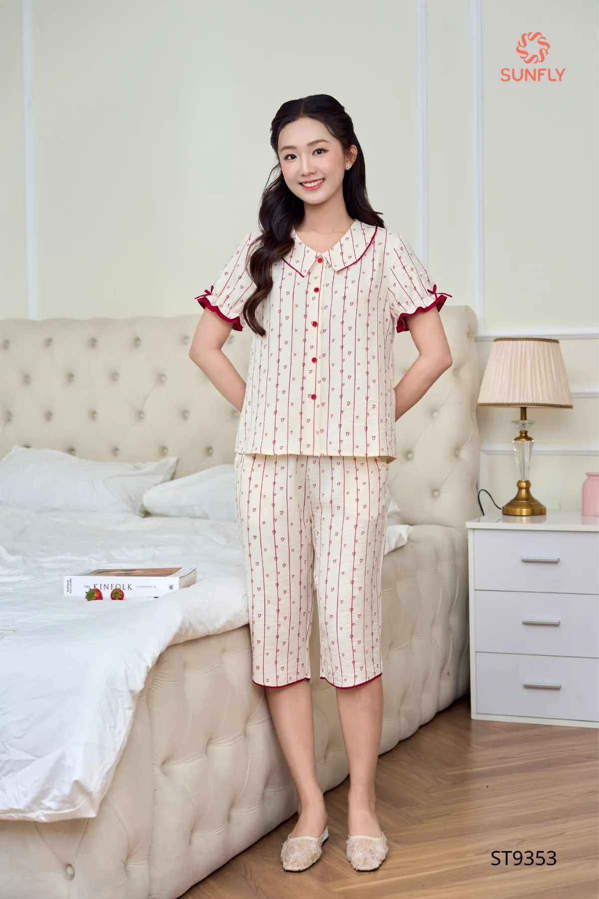 Bộ pijama nữ đũi vân mây áo cộc quần ngố ST9353 XL đỏ