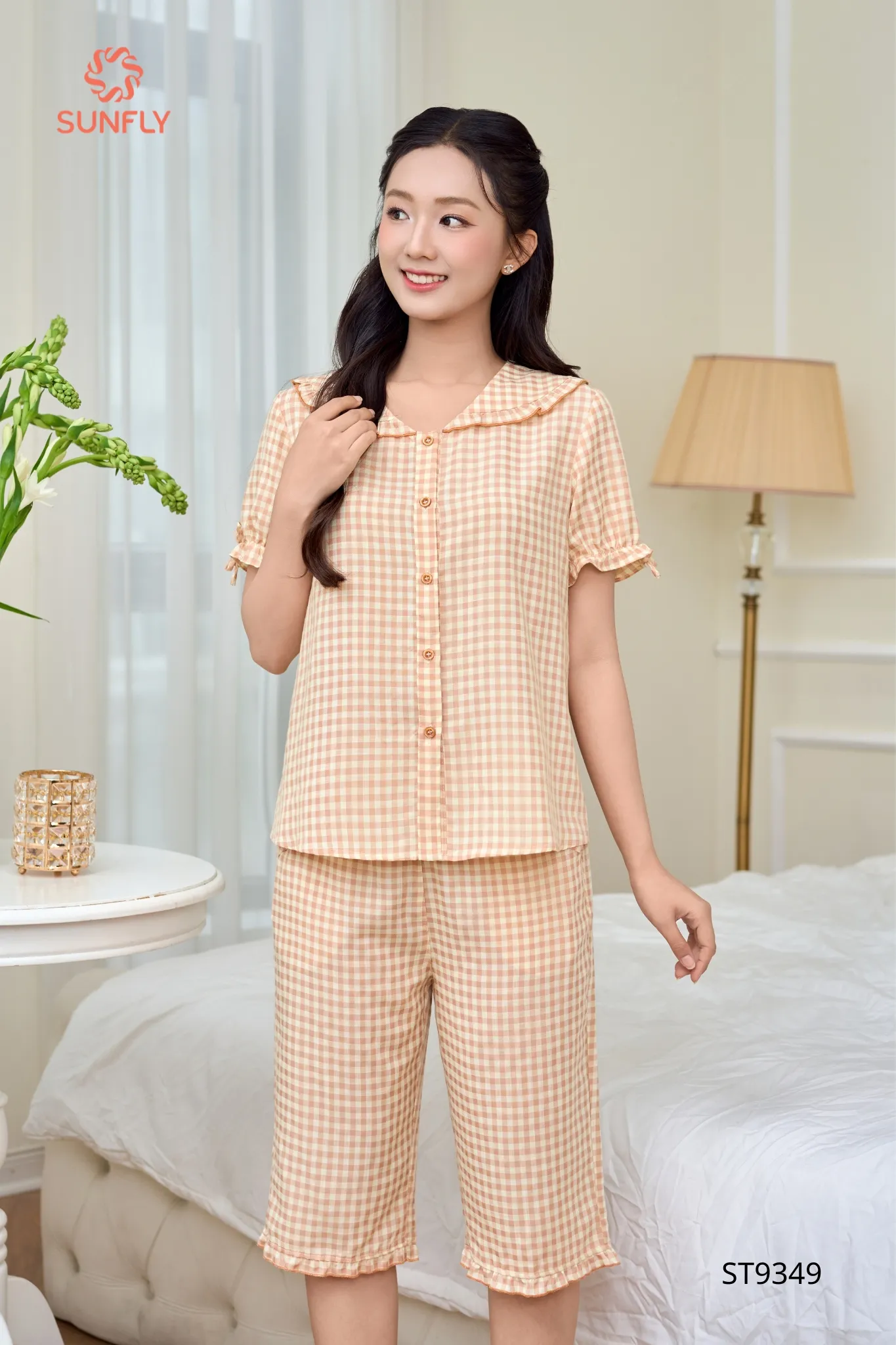 Bộ pijama nữ kate áo cộc quần ngố ST9349 XL kẻ cam