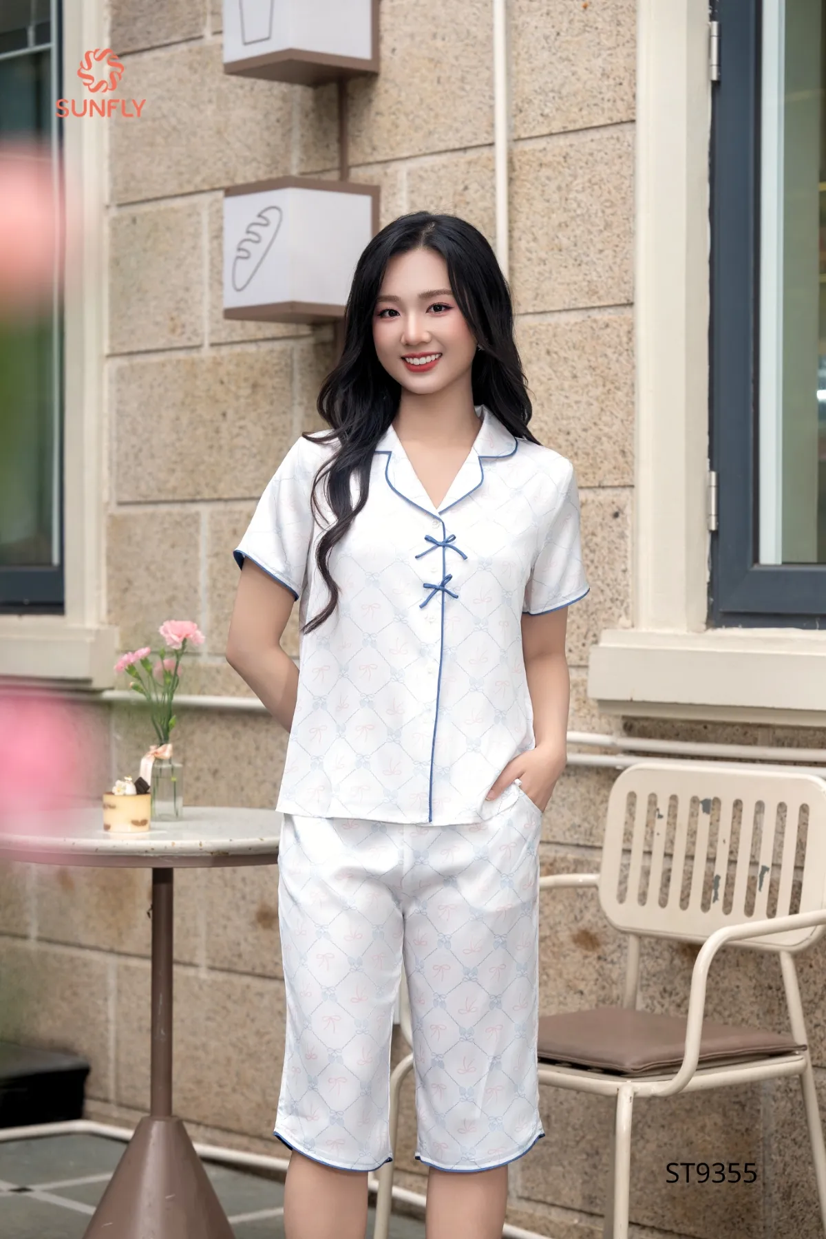 Bộ pijama nữ lụa latin áo cộc quần ngố ST9355 L ht quả dâu xanh