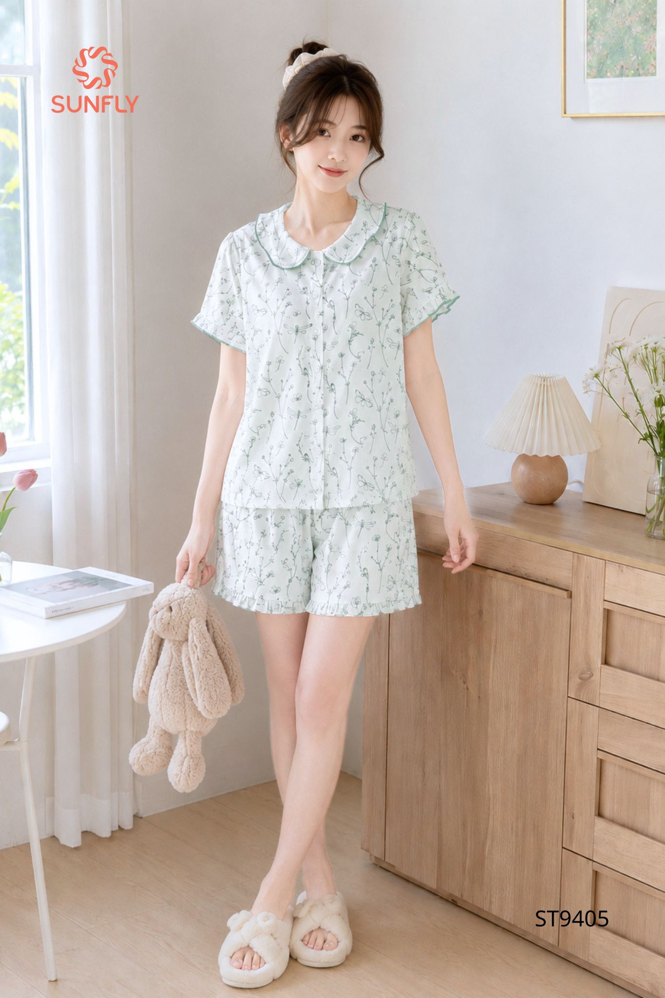 Bộ pijama nữ lụa latin áo cộc quần sooc ST9405