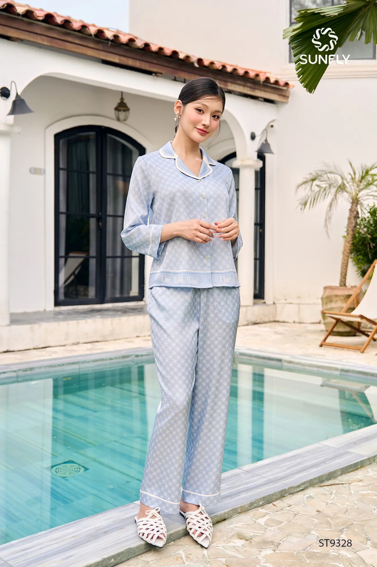 Bộ pijama nữ lụa satin Jacquard áo tay lỡ quần dài ST9328