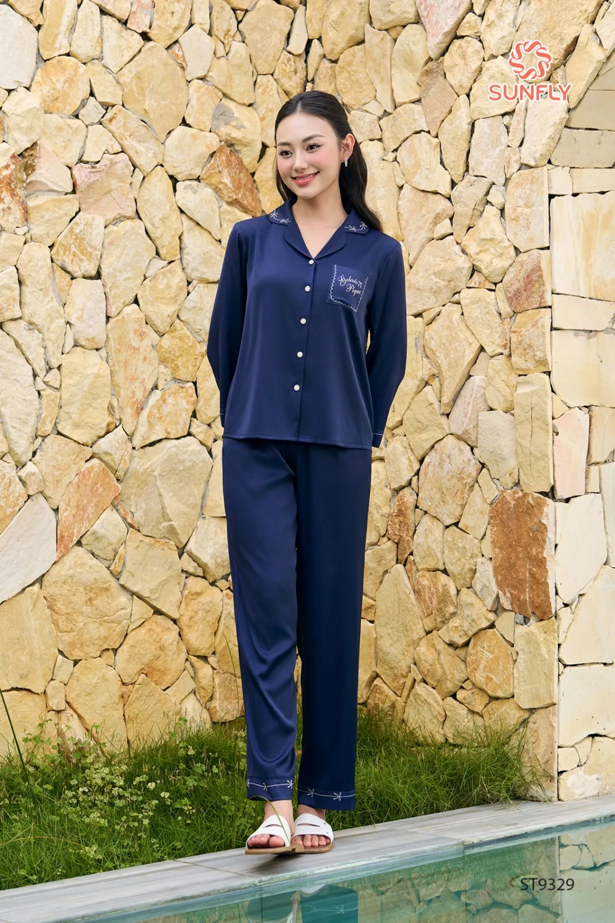 Bộ pijama nữ lụa satin áo tay lỡ quần dài ST9329