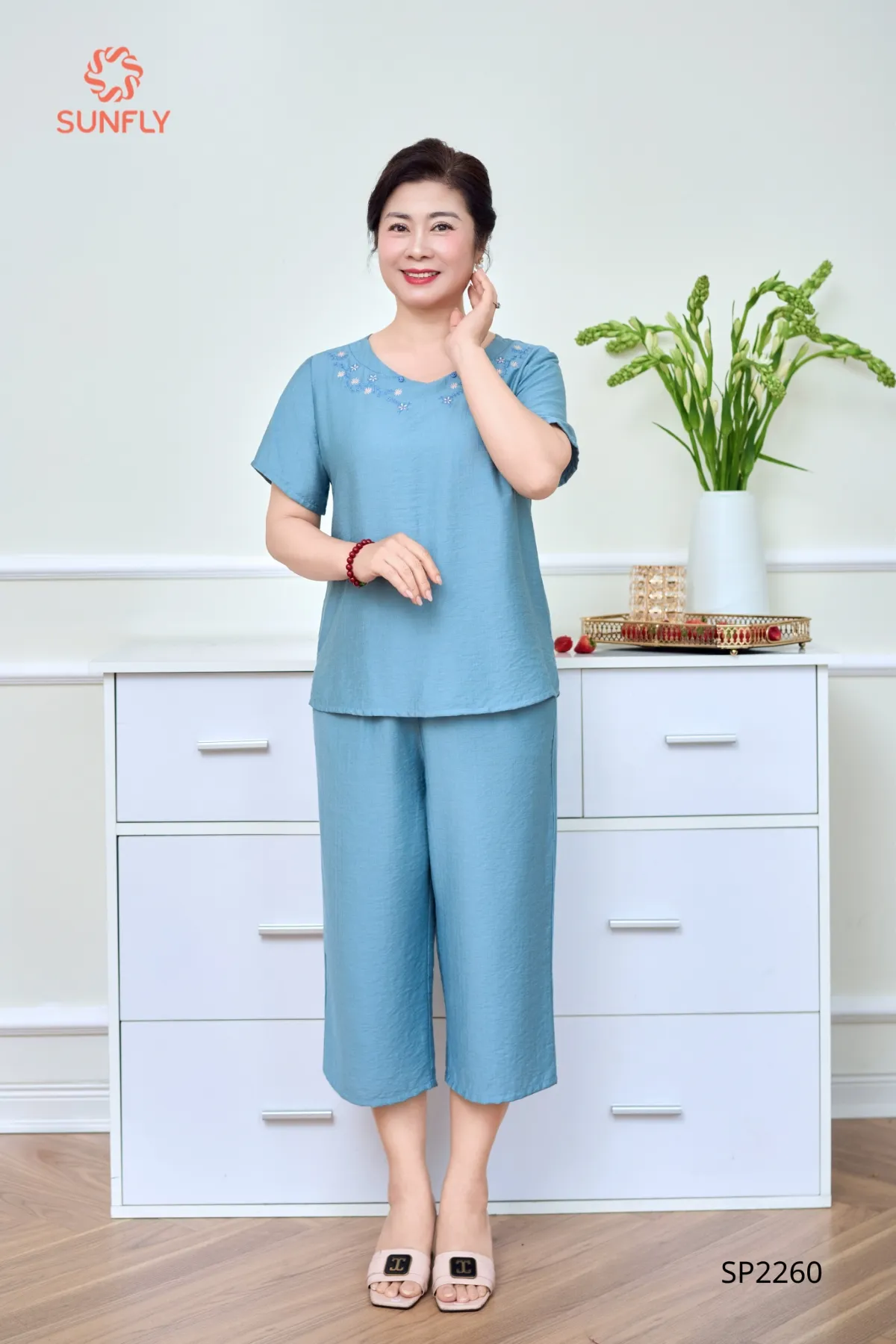 Đồ bộ mặc nhà nữ linen áo cộc quần ngố SP2260 M xanh lam nhạt