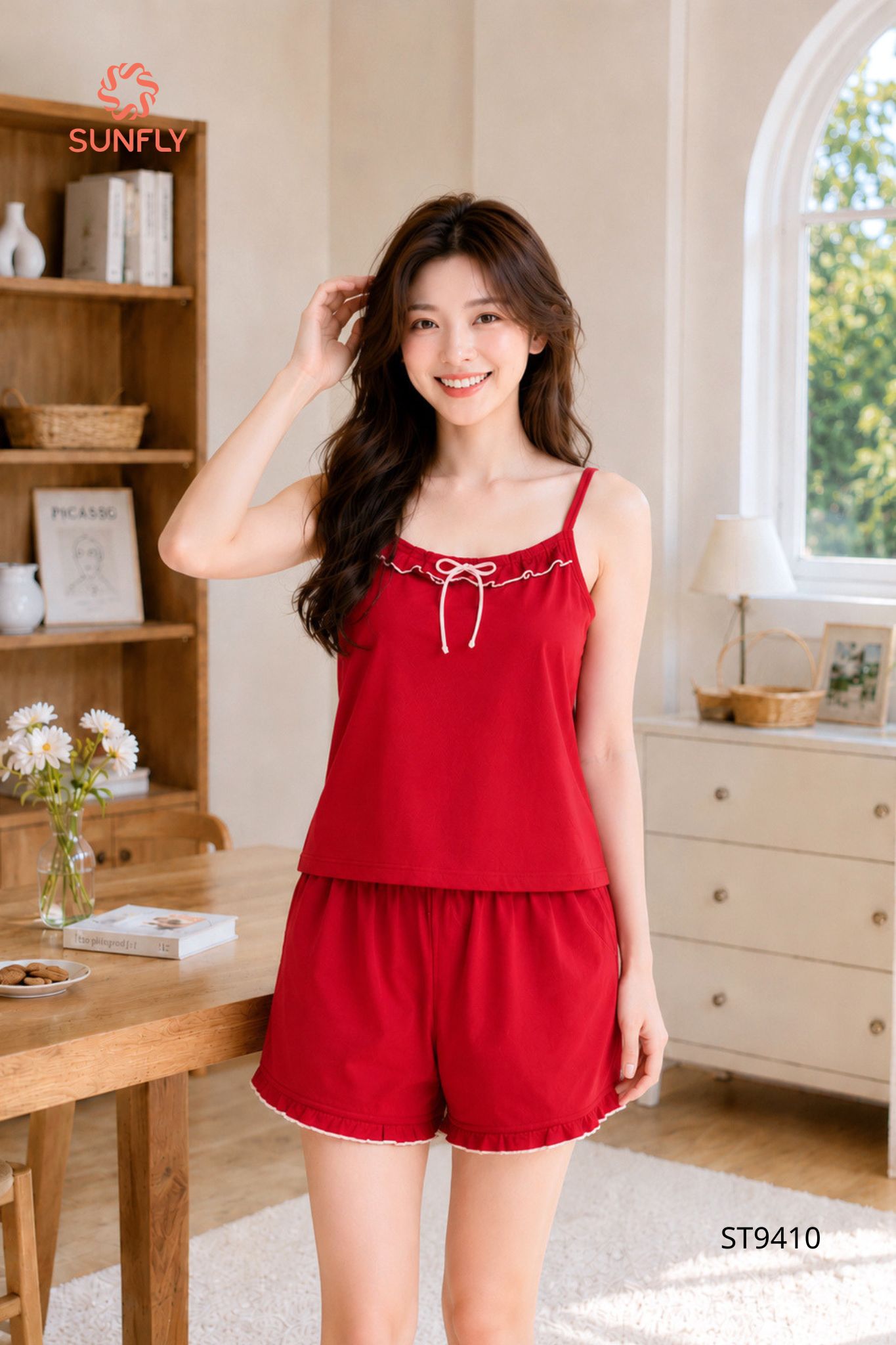 Đồ bộ mặc nhà nữ lụa latin áo hai dây quần sooc ST9410 M đỏ đô