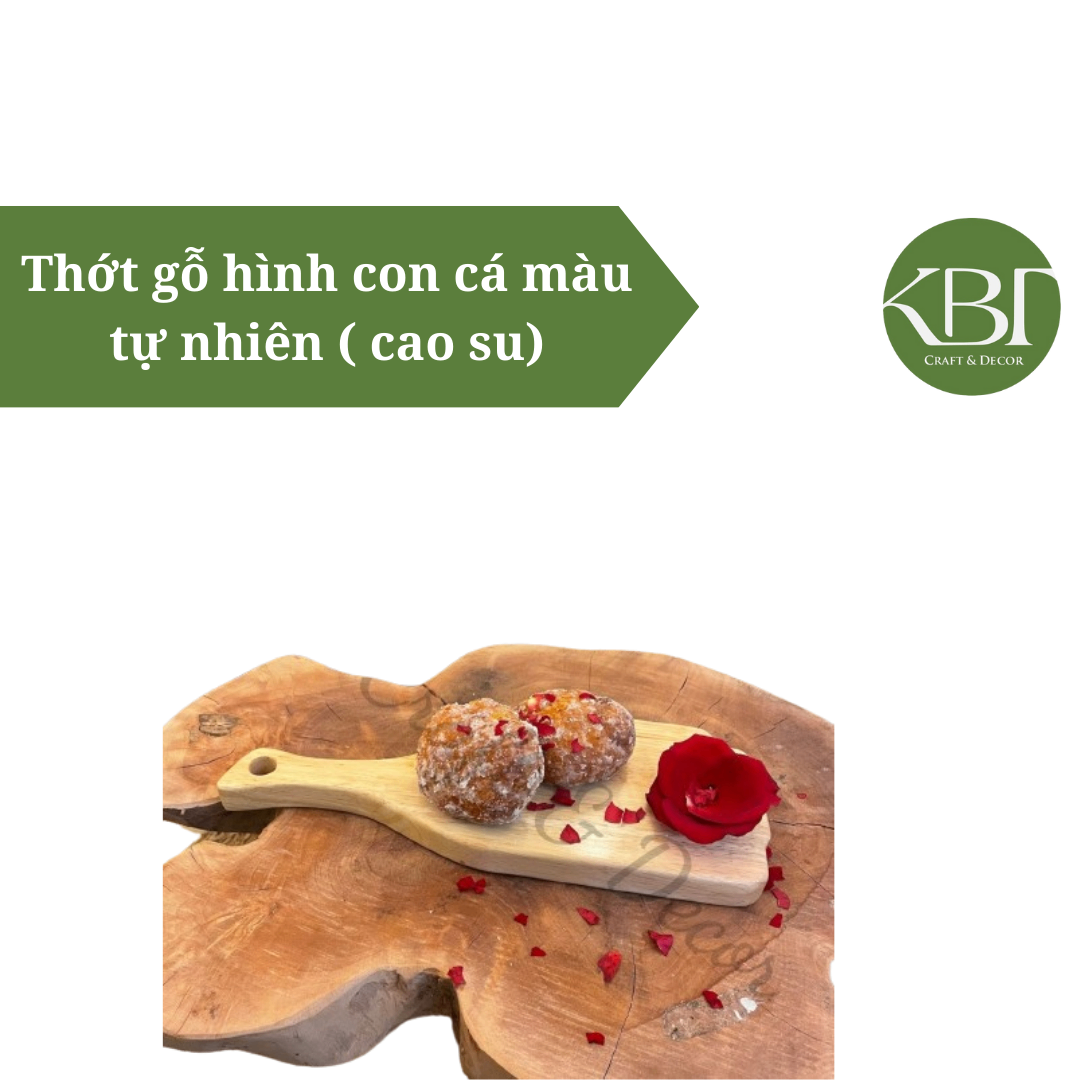 Thớt gỗ hình con cá màu tự nhiên ( cao su)