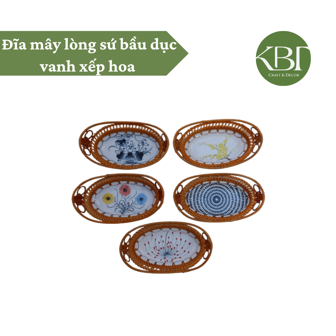 Đĩa mây lòng sứ bầu dục vanh xếp hoa