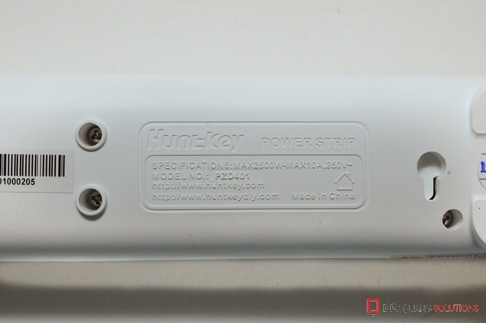 ổ cắm điện huntkey pzd401