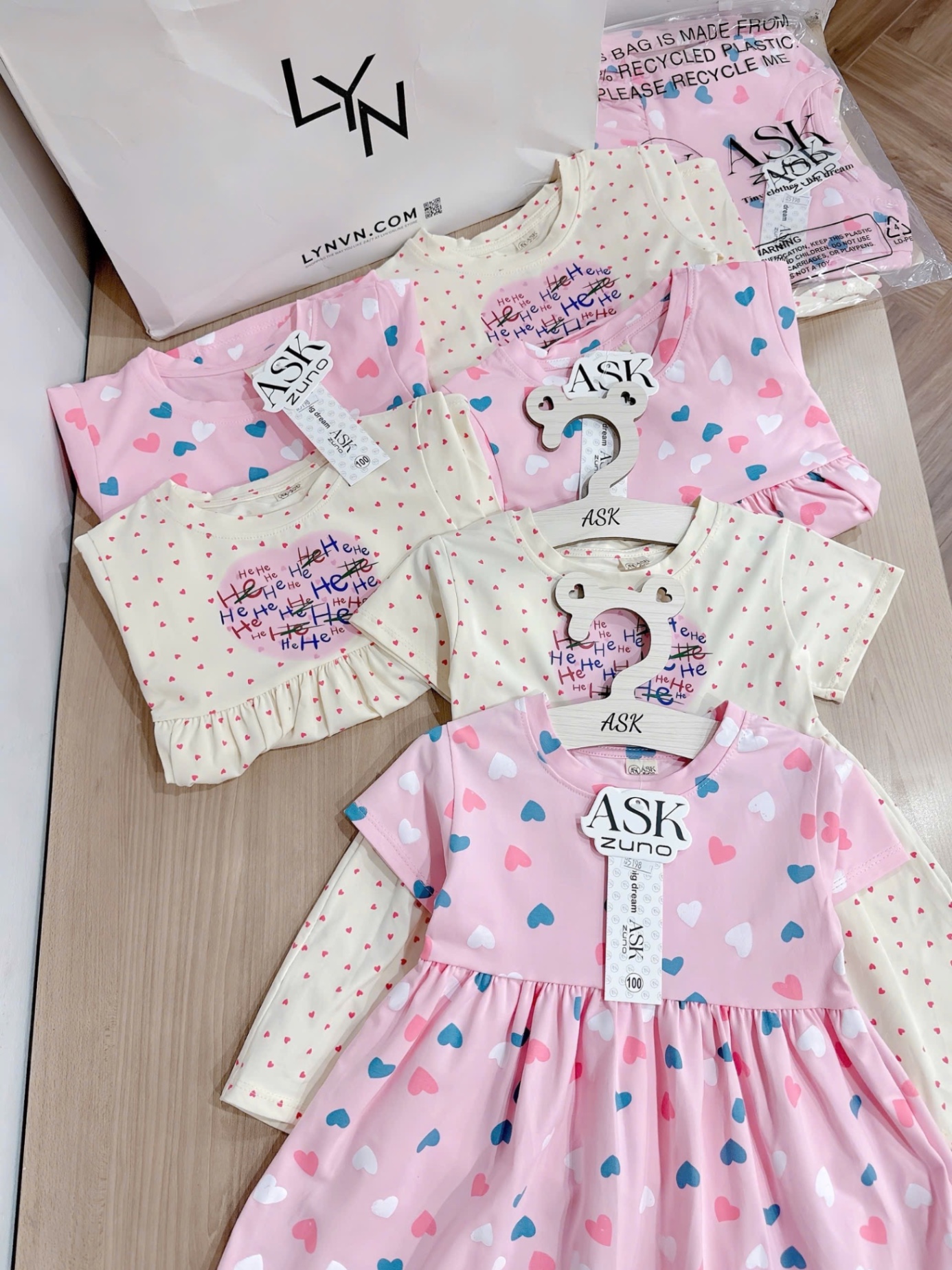 SET 2 VÁY CỘC HÌNH TRÁI TIM HỒNG BE