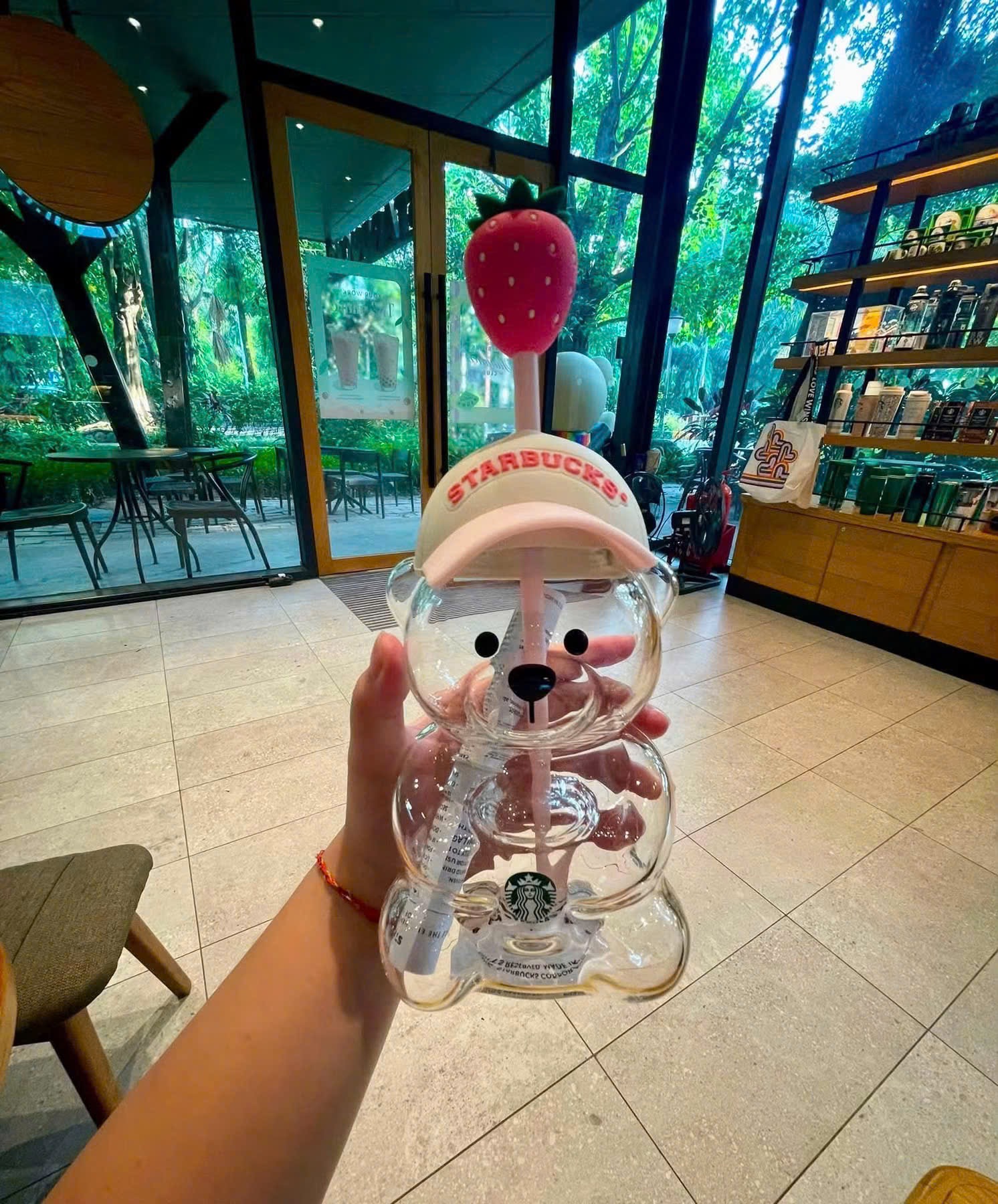 CỐC STB GẤU DÂU CHARM MŨ