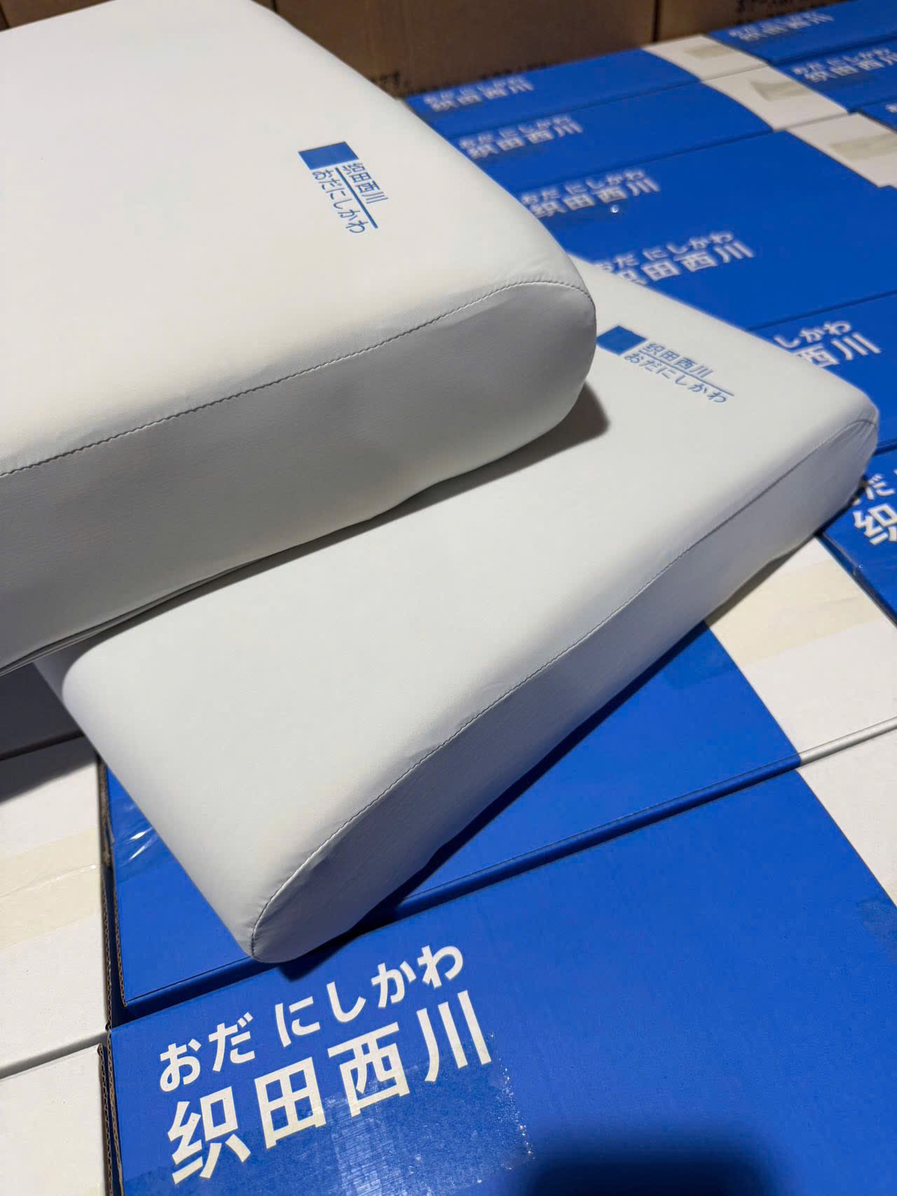 GỐI CÔNG THÁI HỌC MEMORY FOAM XUẤT NHẬT FULL BOX