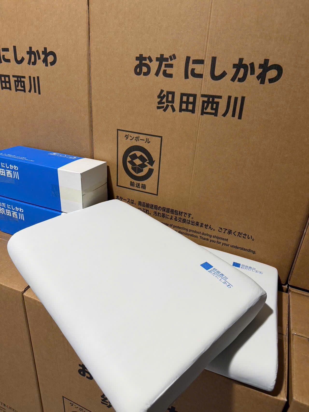 GỐI CÔNG THÁI HỌC MEMORY FOAM XUẤT NHẬT FULL BOX