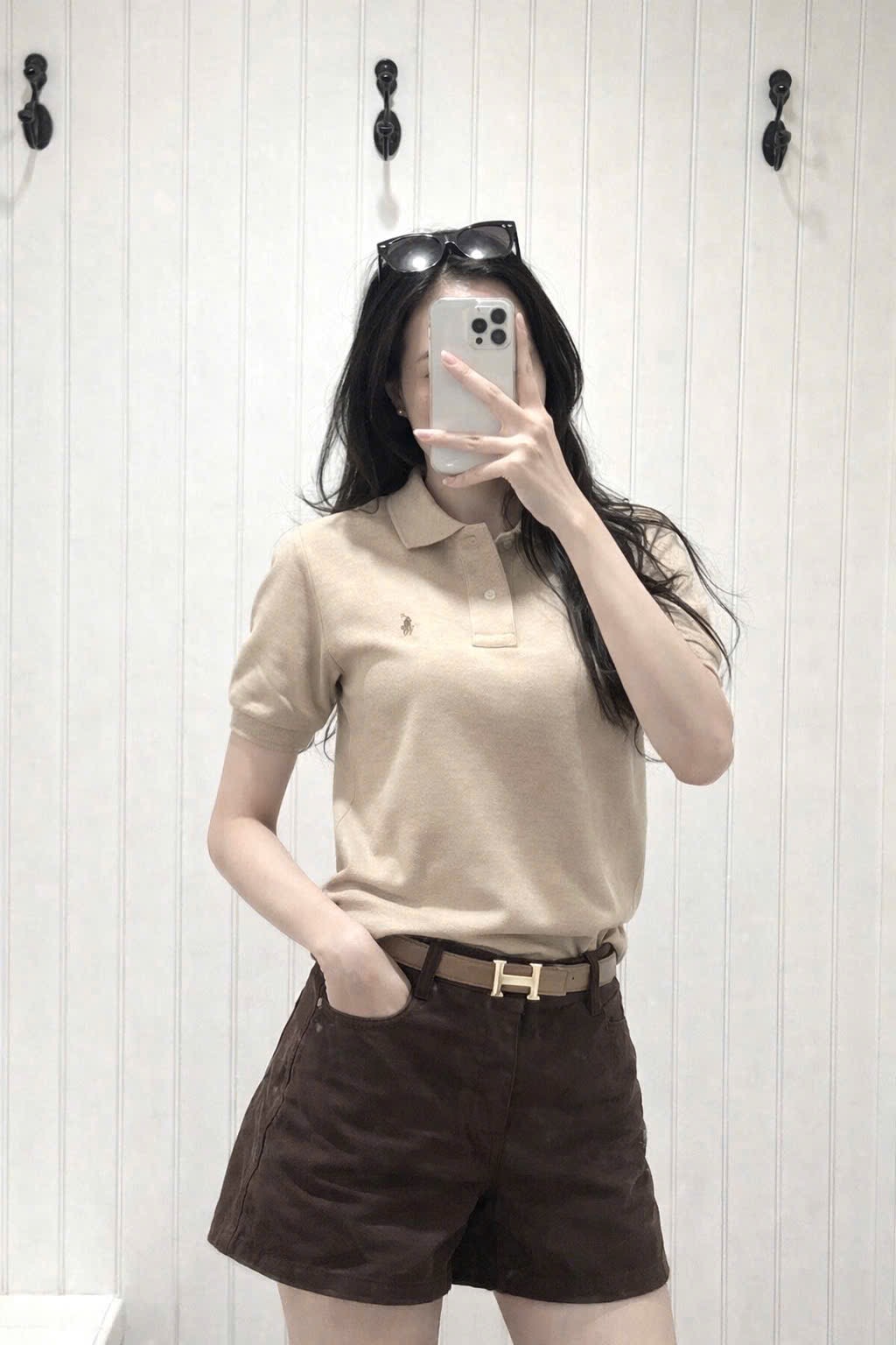 Hàng nhà máy - ÁO POLO THÊU NGỰA MÀU BE TRÀ SỮA XUẤT DƯ