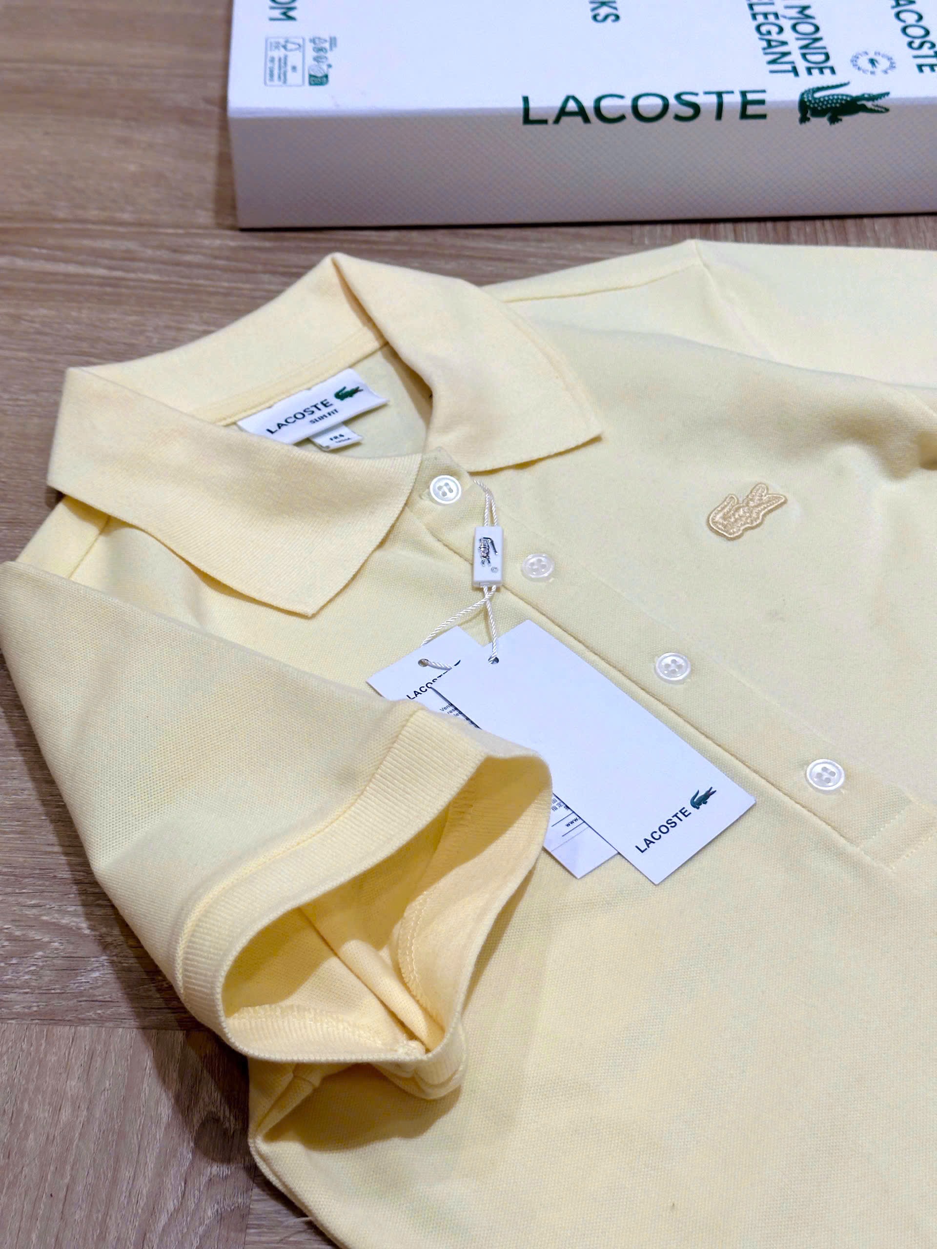Hàng nhà máy - ÁO POLO VÀNG THÊU CÁ SẤU LCT NỮ