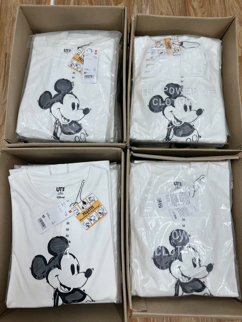 Hàng nhà máy - ÁO PULL CỘC MICKY UNI TRẮNG TUỒN XỊN