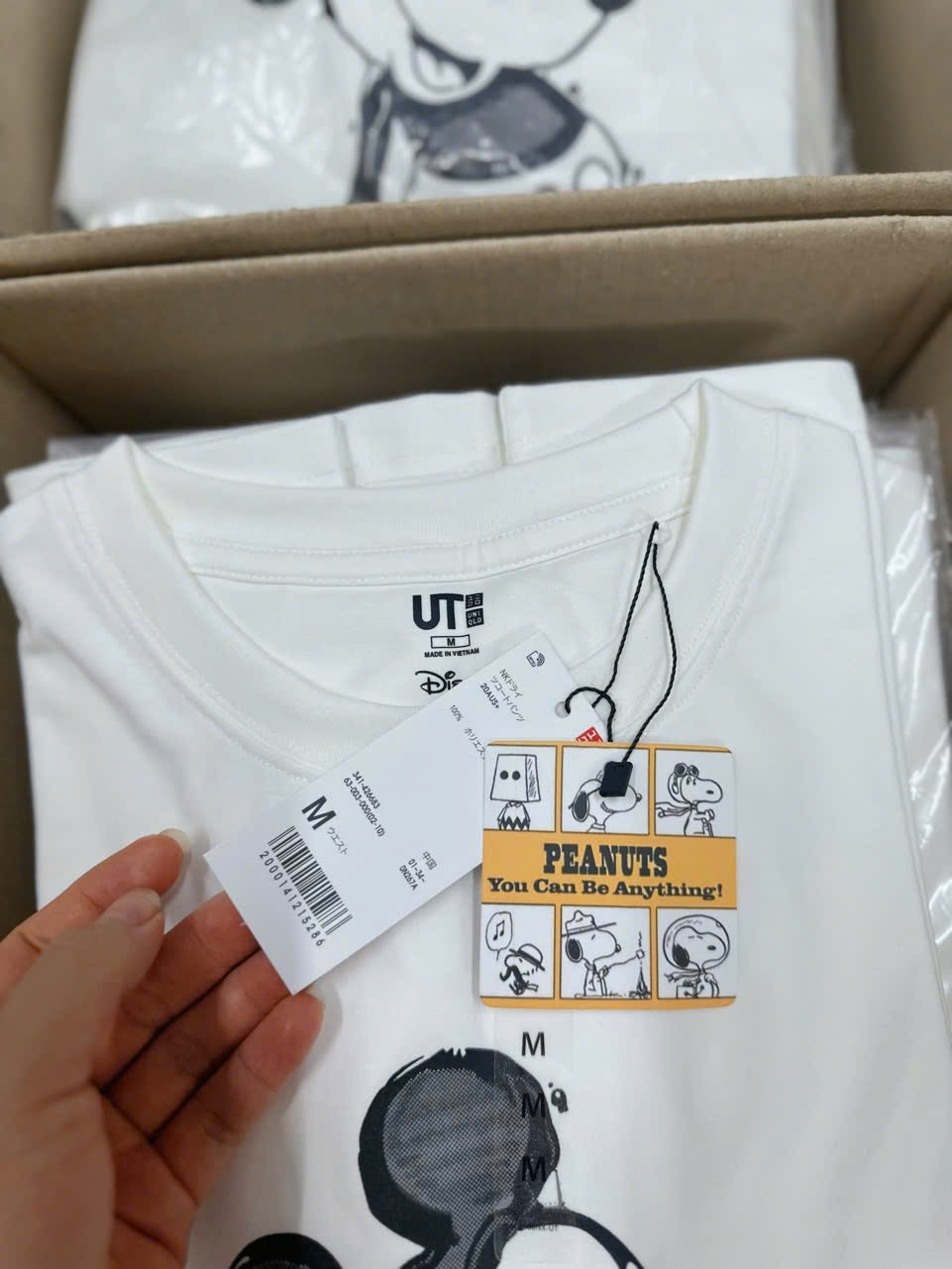 Hàng nhà máy - ÁO PULL CỘC MICKY UNI TRẮNG TUỒN XỊN
