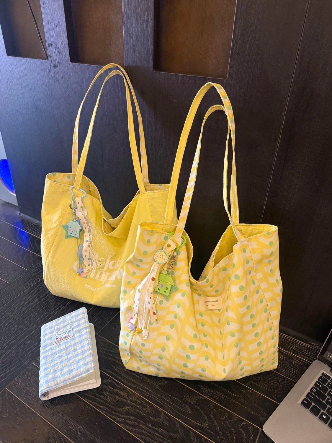 TÚI TOTE VẢI 2 MẶT K KÈM CHARM