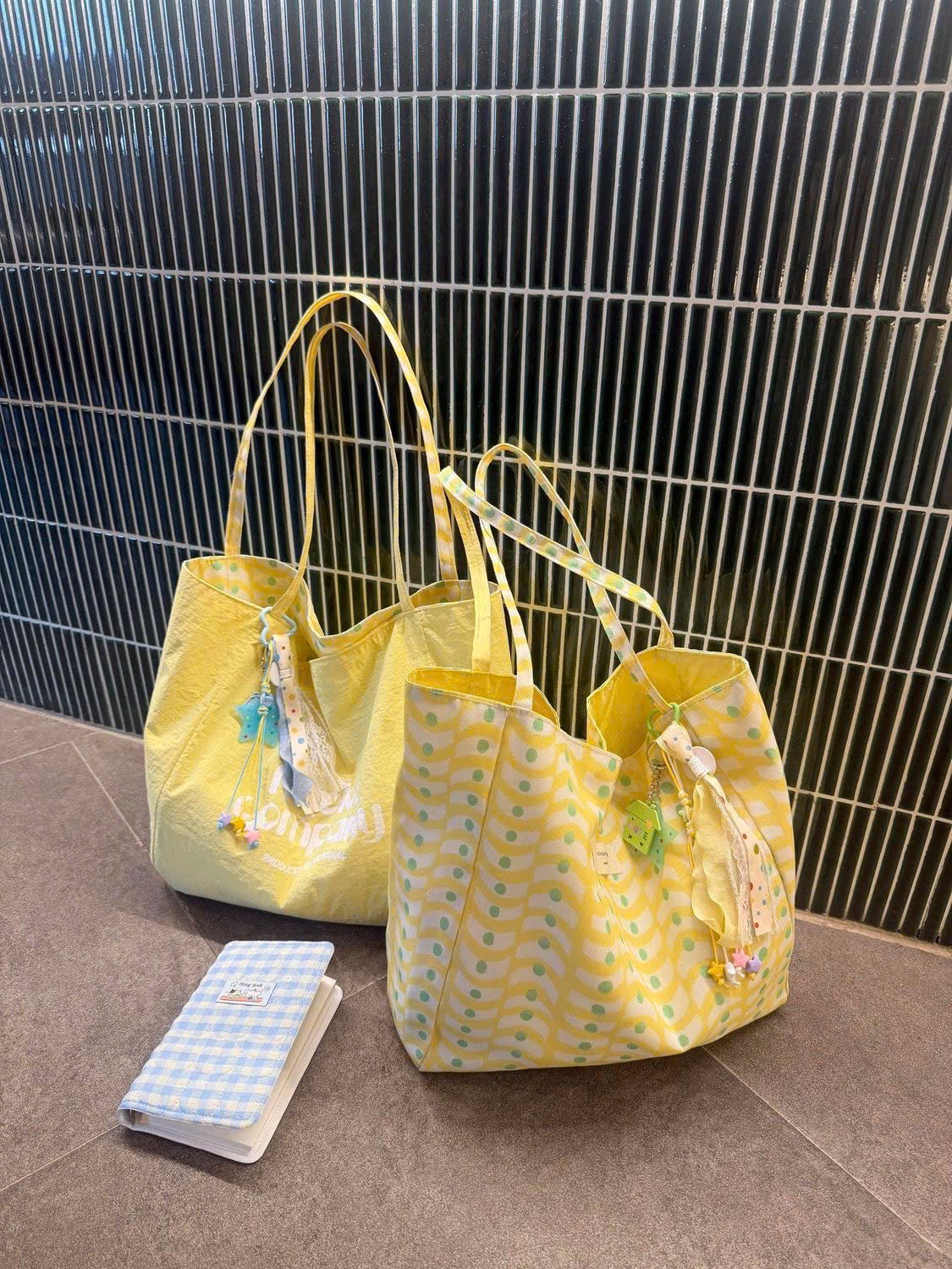 TÚI TOTE VẢI 2 MẶT K KÈM CHARM